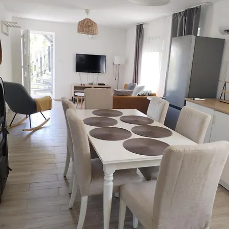 Privatunterkunft Dömper Döme 1e